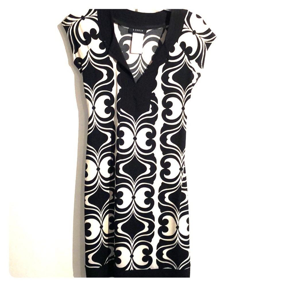 Dress perfect for a party or cocktail time!